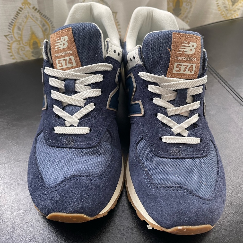 New Balance 574, women’s size 8